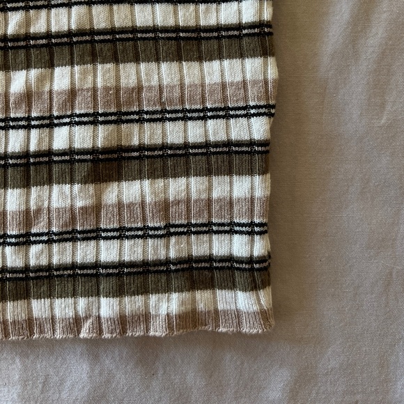 Striped tank top - Picture 3 of 3